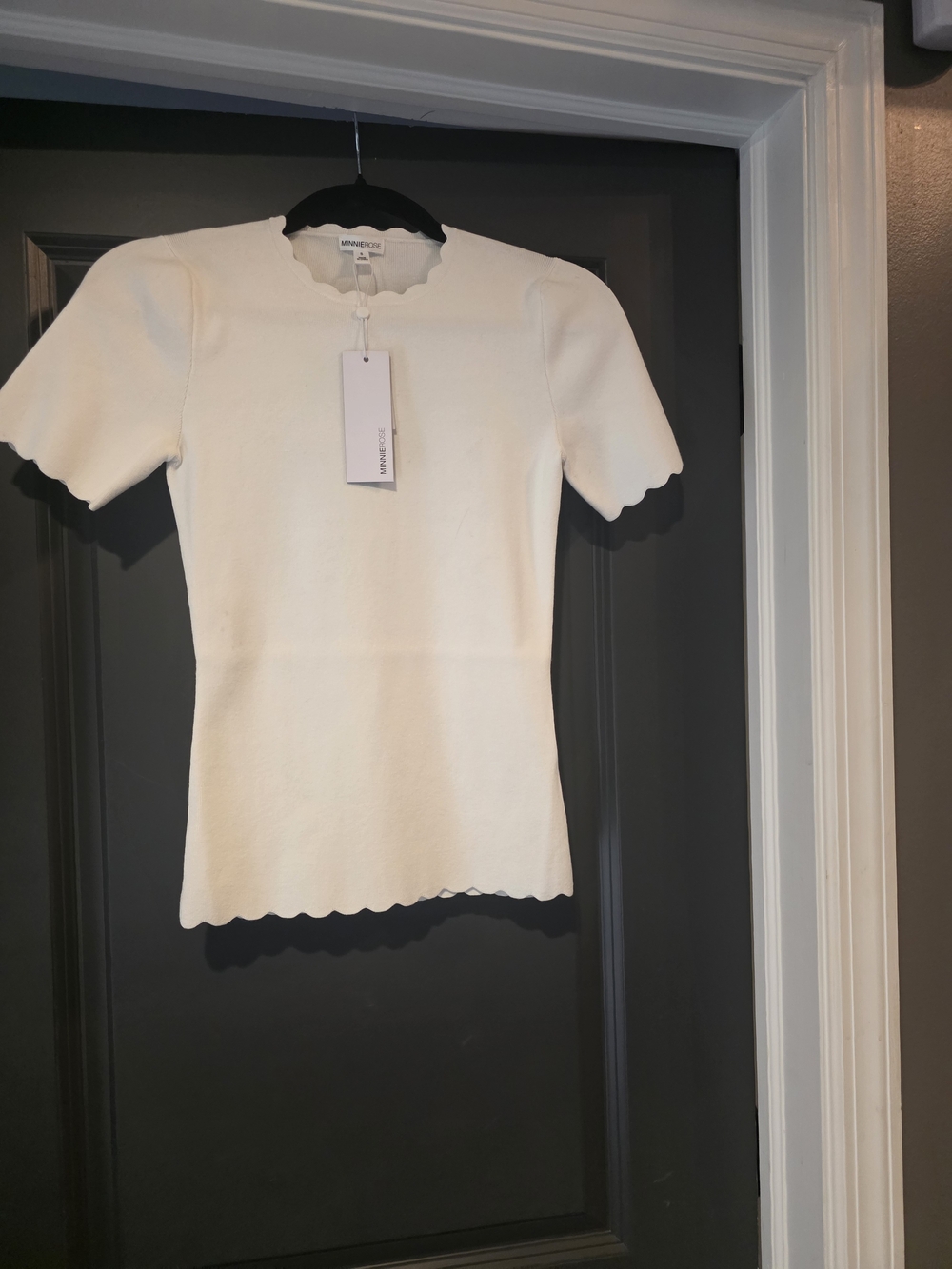 Minnie Rose Cream Scallop-Edge Short Sleeve Top
